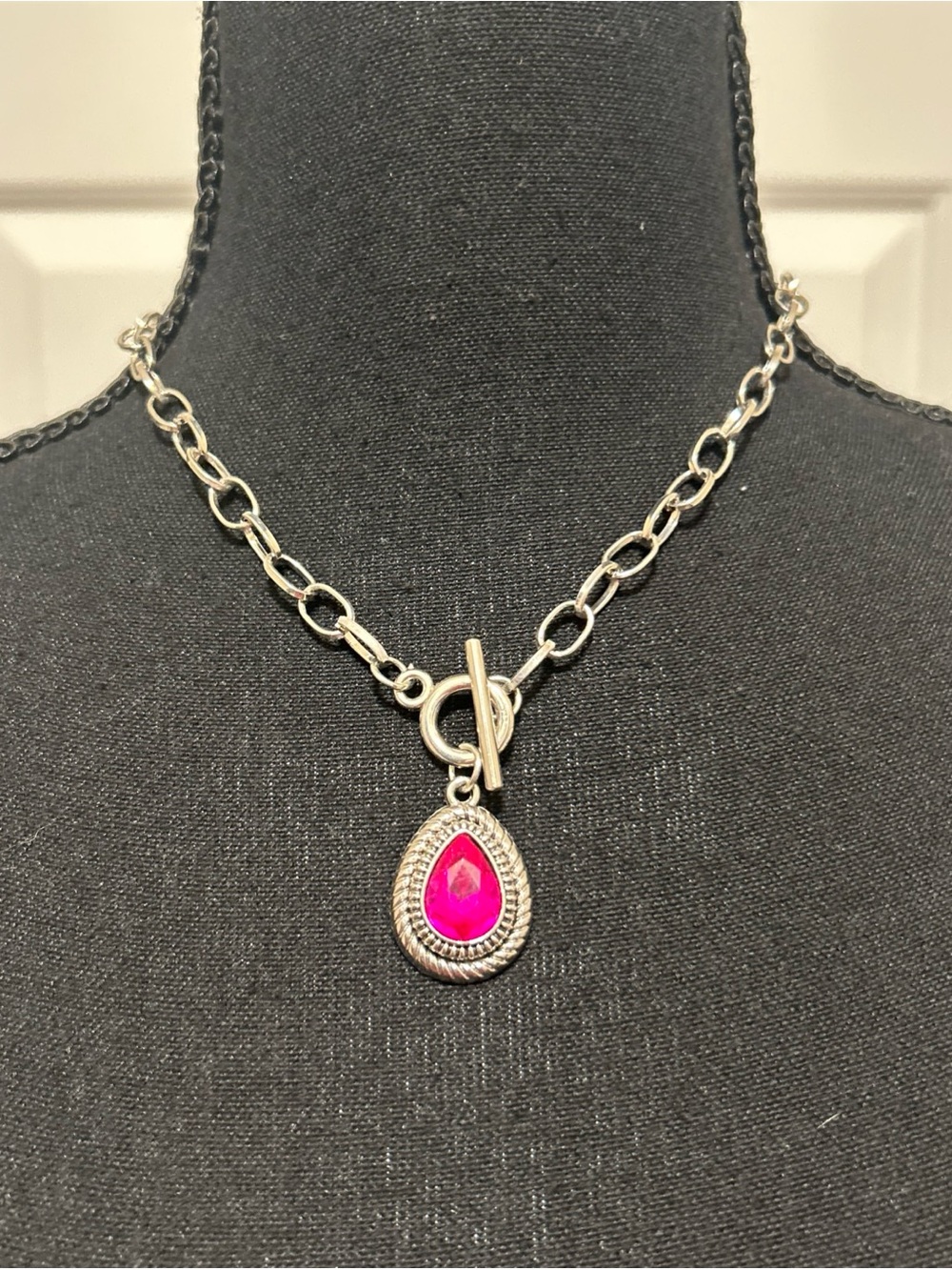 Silver Chain Necklace with fuchsia Teardrop Pendant and earrings set